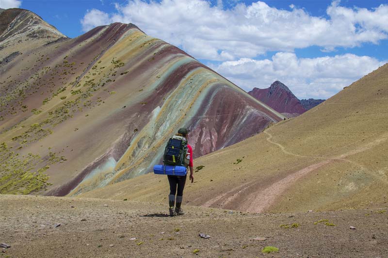 rainbow mountain Mountain view of seven colors