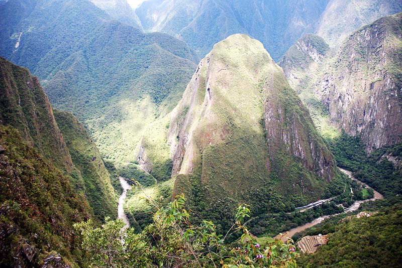 Montana Putucusi View of Putucusi Mountain