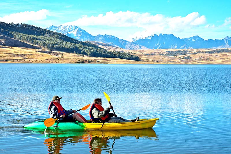 A walk around the Piuray Lagoon in the Sacred Valley