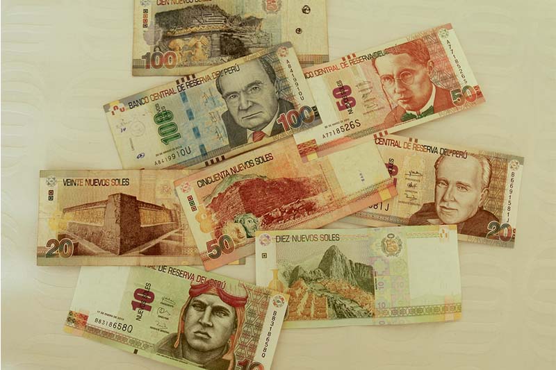 Money in Peru Nuevos Soles