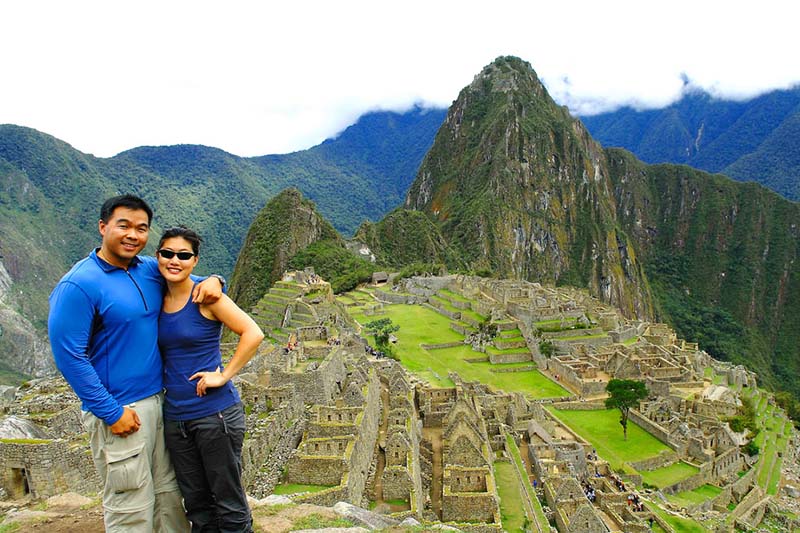 Macchu Picchu Husband and wife in Machu Picchu