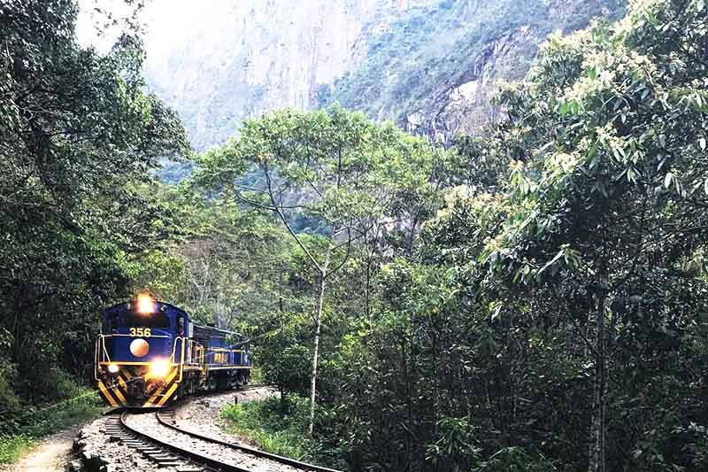 Train Machu Picchu Train to Machu Picchu