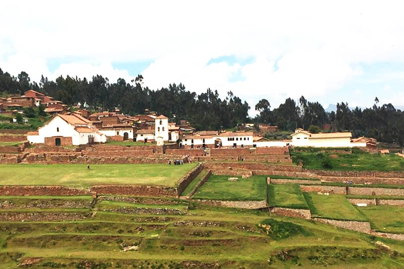 Complejo Arqueológico de Chinchero Vista del complejo Arqueológico de Chinchero