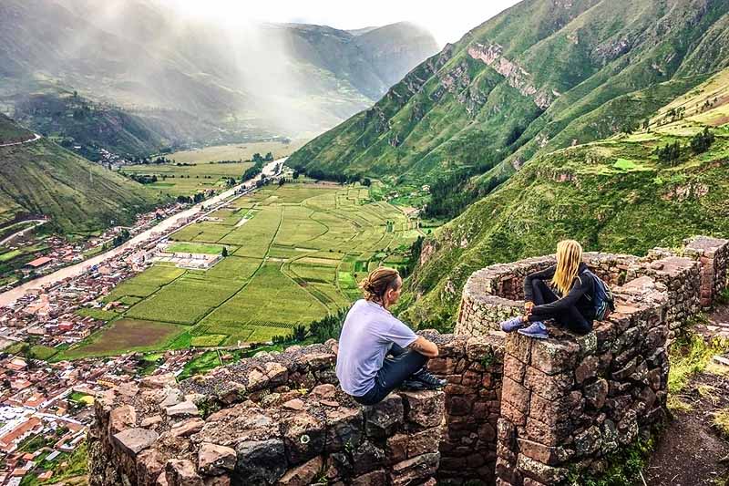 Enjoy the beautiful landscapes of the Sacred Valley of the Incas