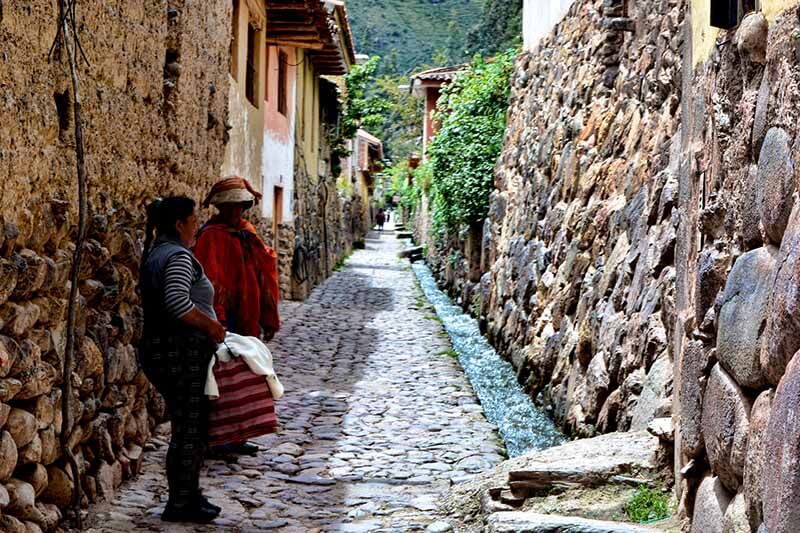 Streets Ollantaytambo Streets of the town of Ollantaytambo