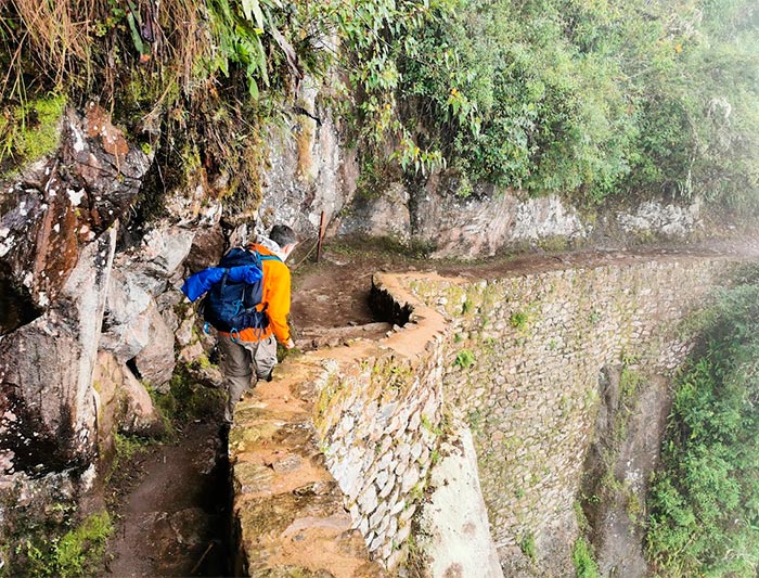 Hike to Machu Picchu Inca Bridge